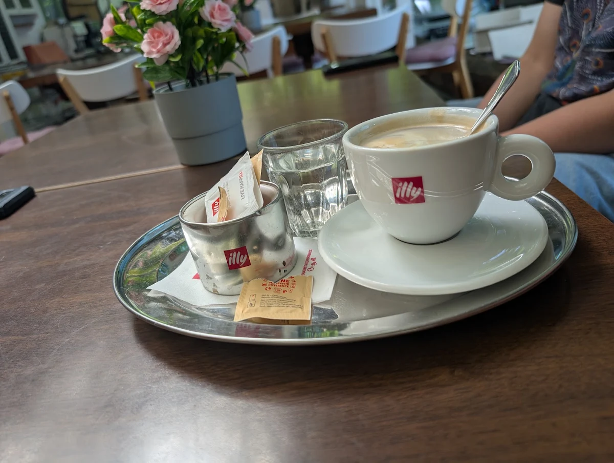 Essen und Trinken photo 2