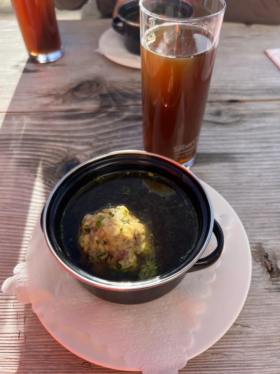 Essen und Trinken, Berggasthof Rübezahl-Hütte