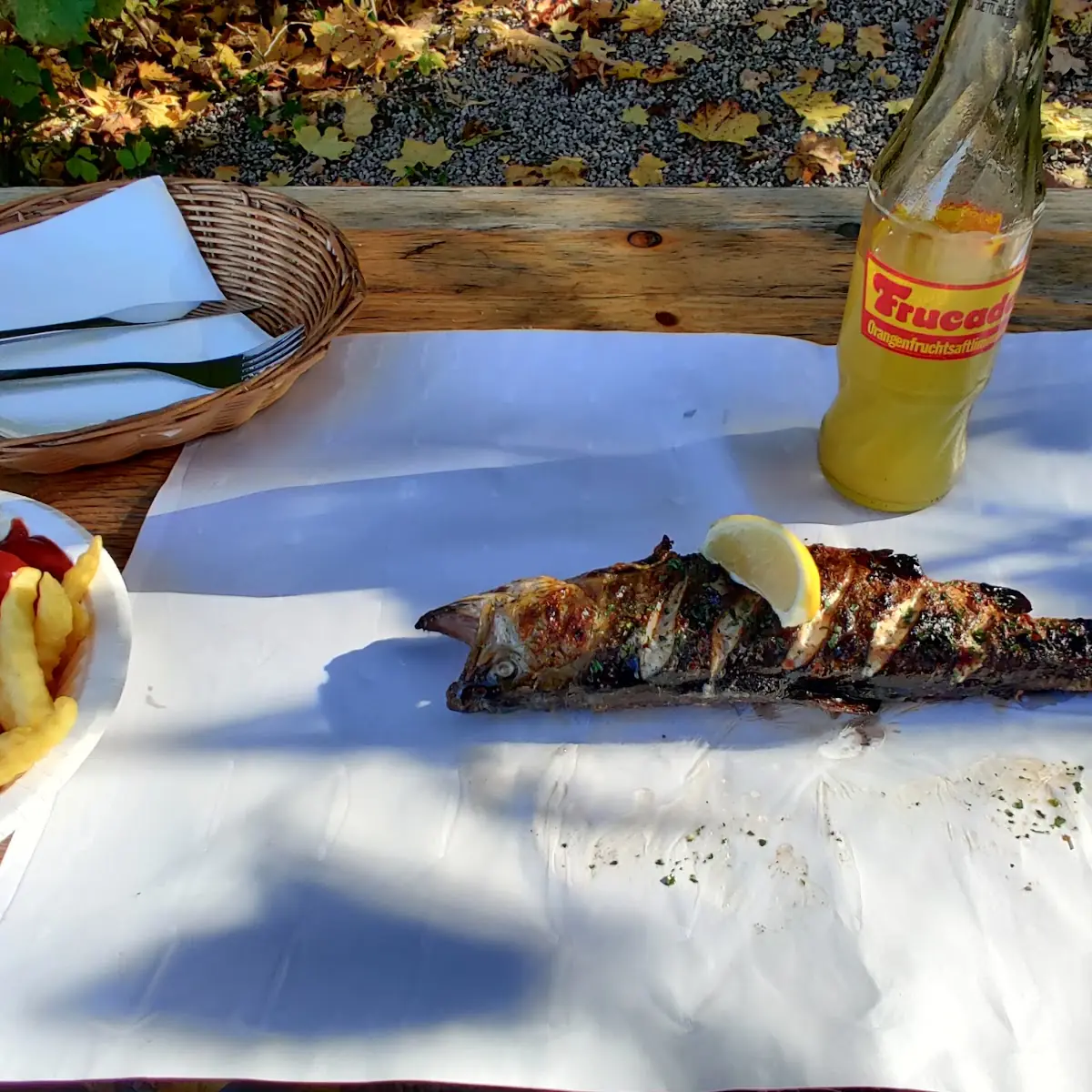 Essen und Trinken, Steckerlfisch in Abersee