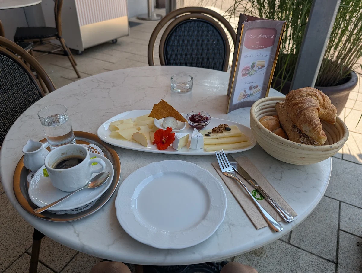 Essen und Trinken photo 3