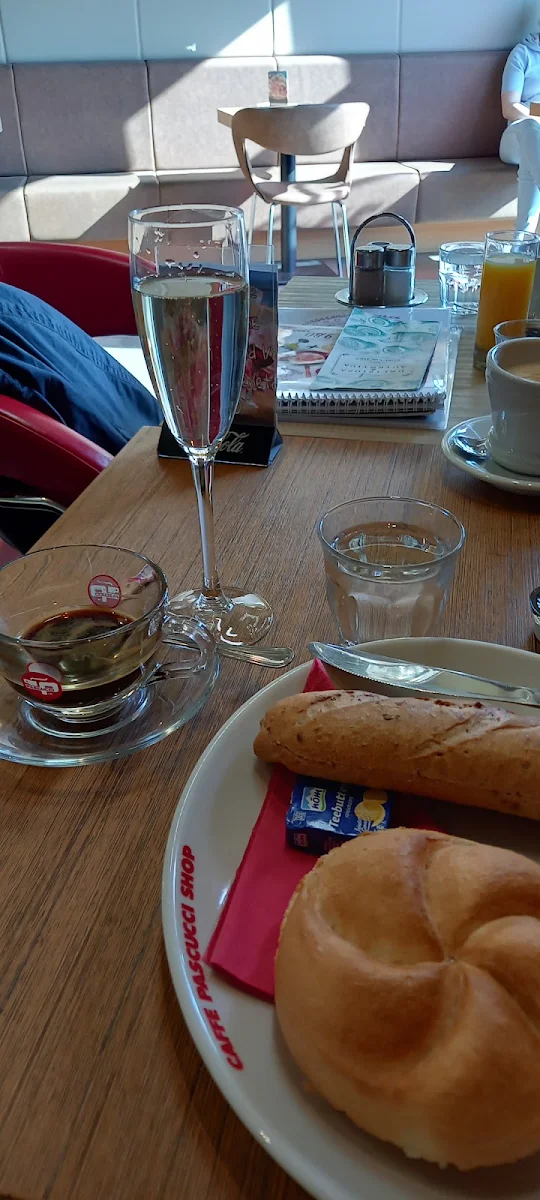 Essen und Trinken photo 3