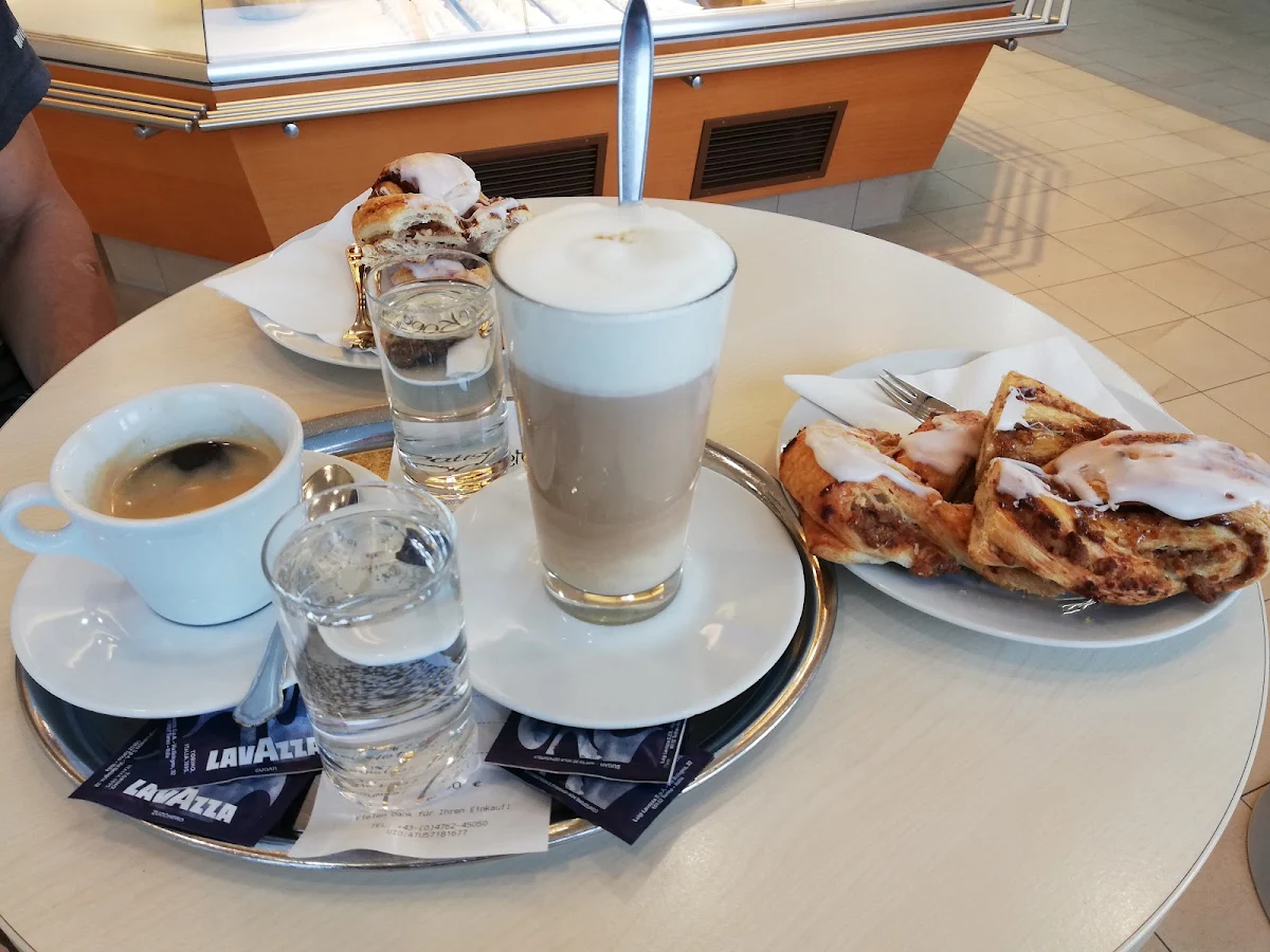 Essen und Trinken photo 2
