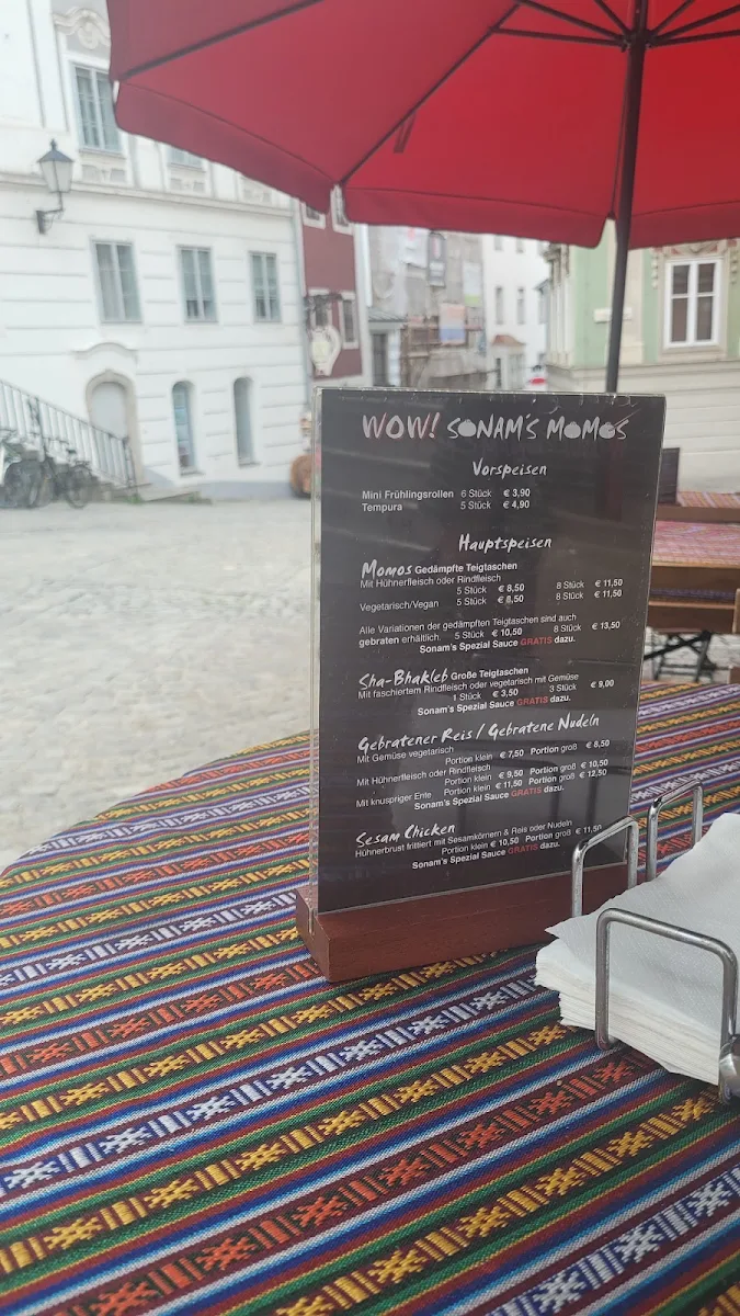 Speisekarte, WOW! SONAM'S MOMO'S