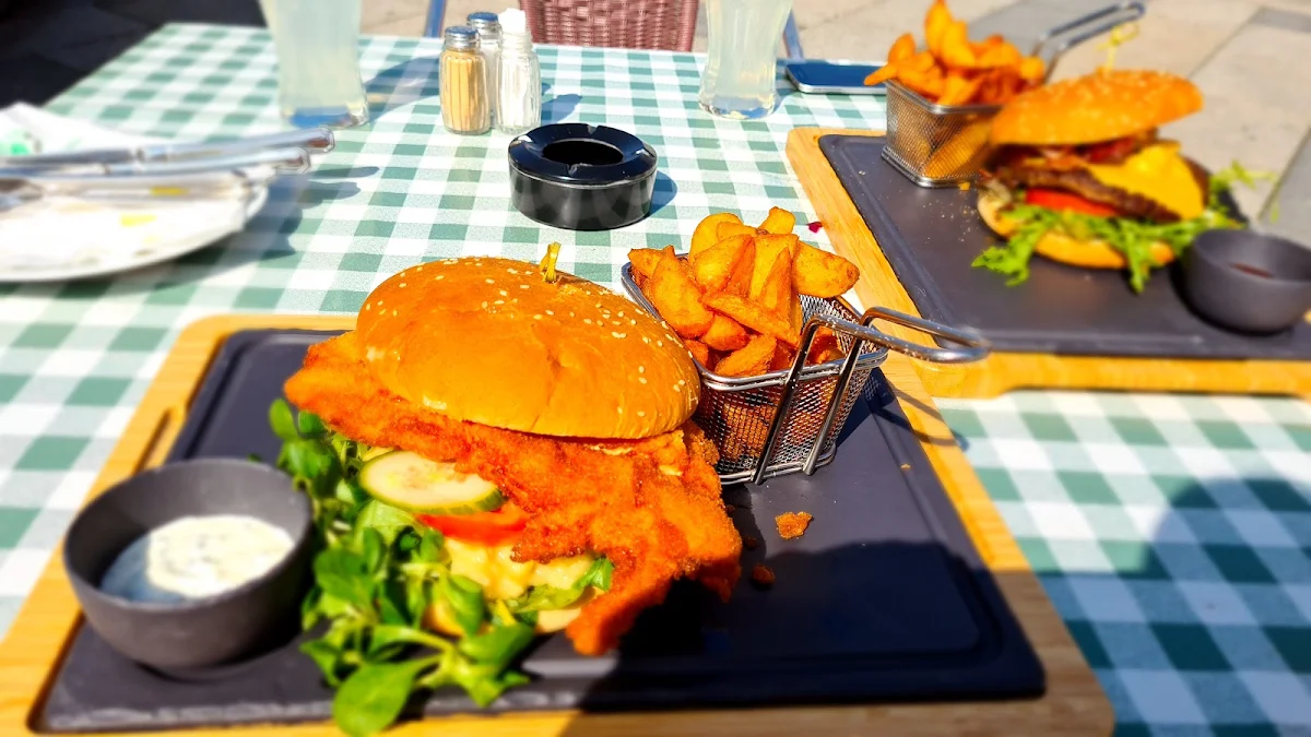 Essen und Trinken photo 1