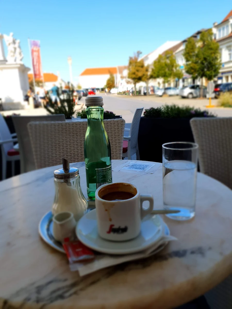 Essen und Trinken photo 2