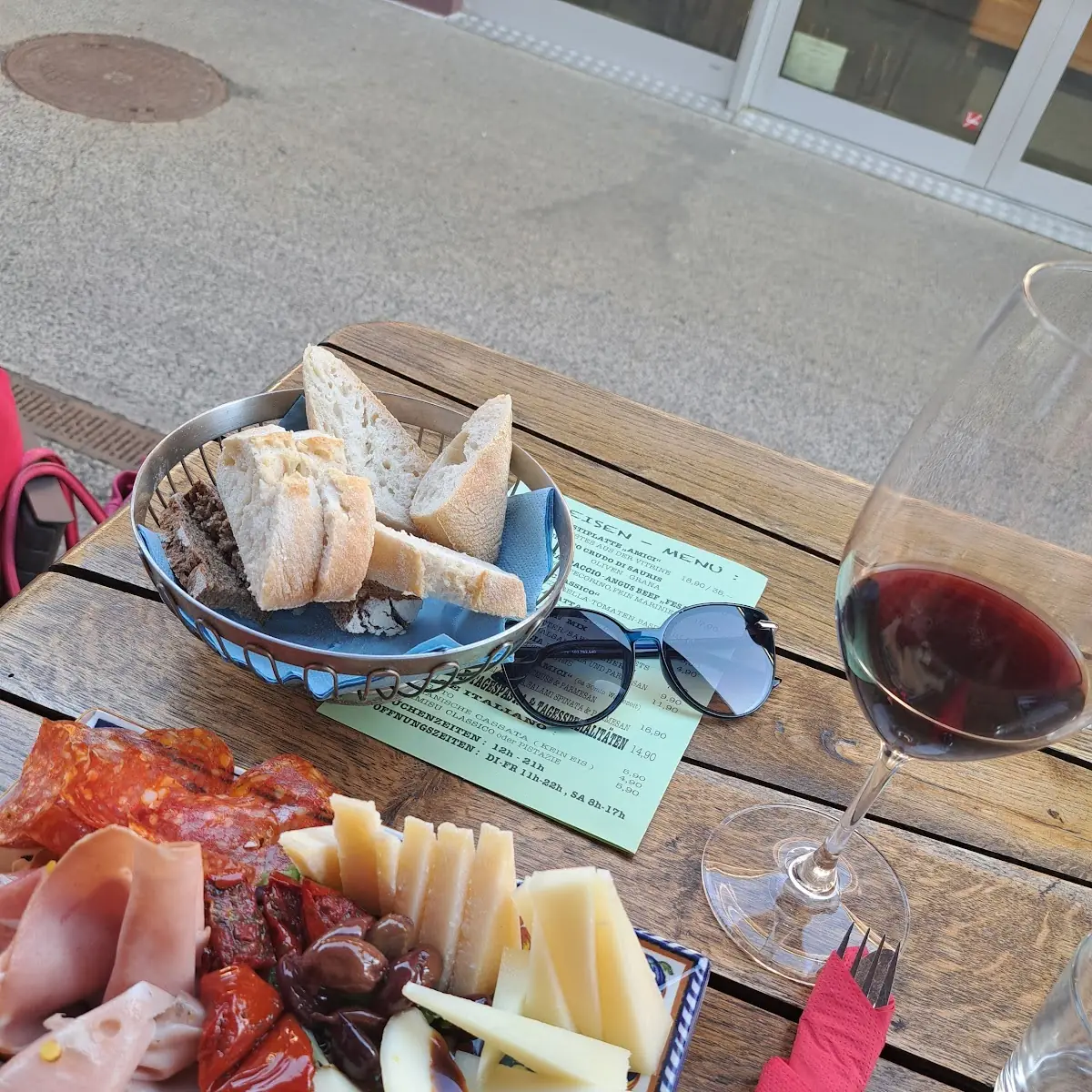 Essen und Trinken photo 2