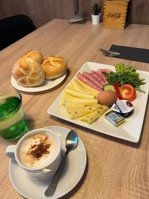 Essen und Trinken photo 2