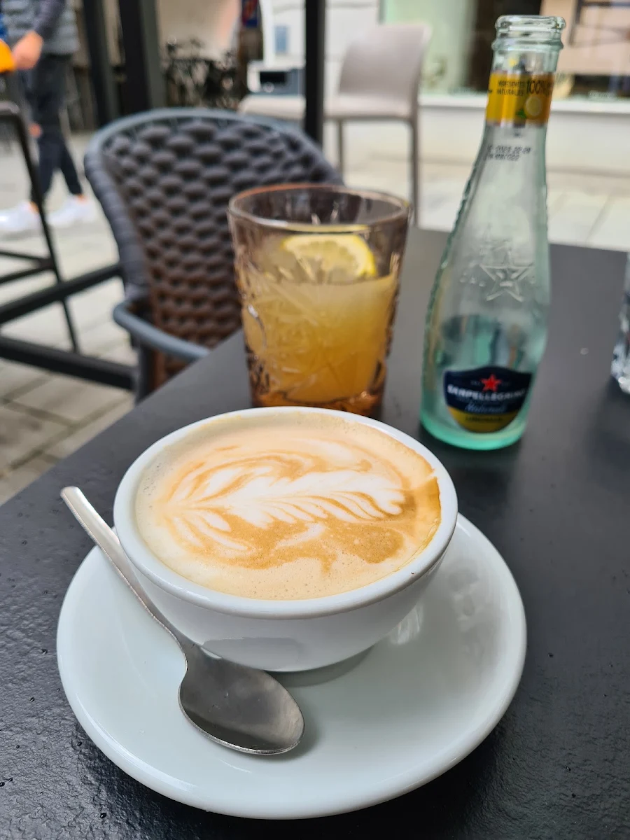 Essen und Trinken photo 1