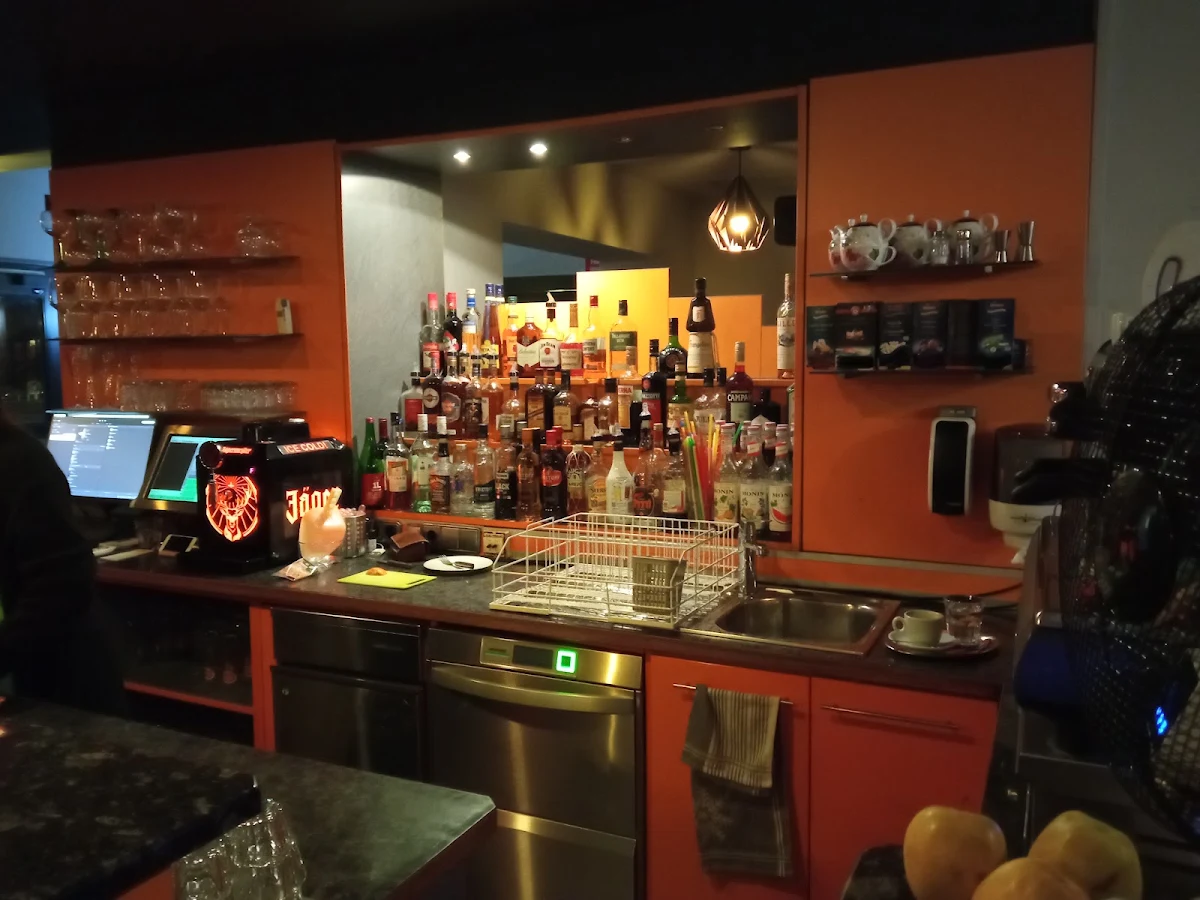 Café Orange Titelbild