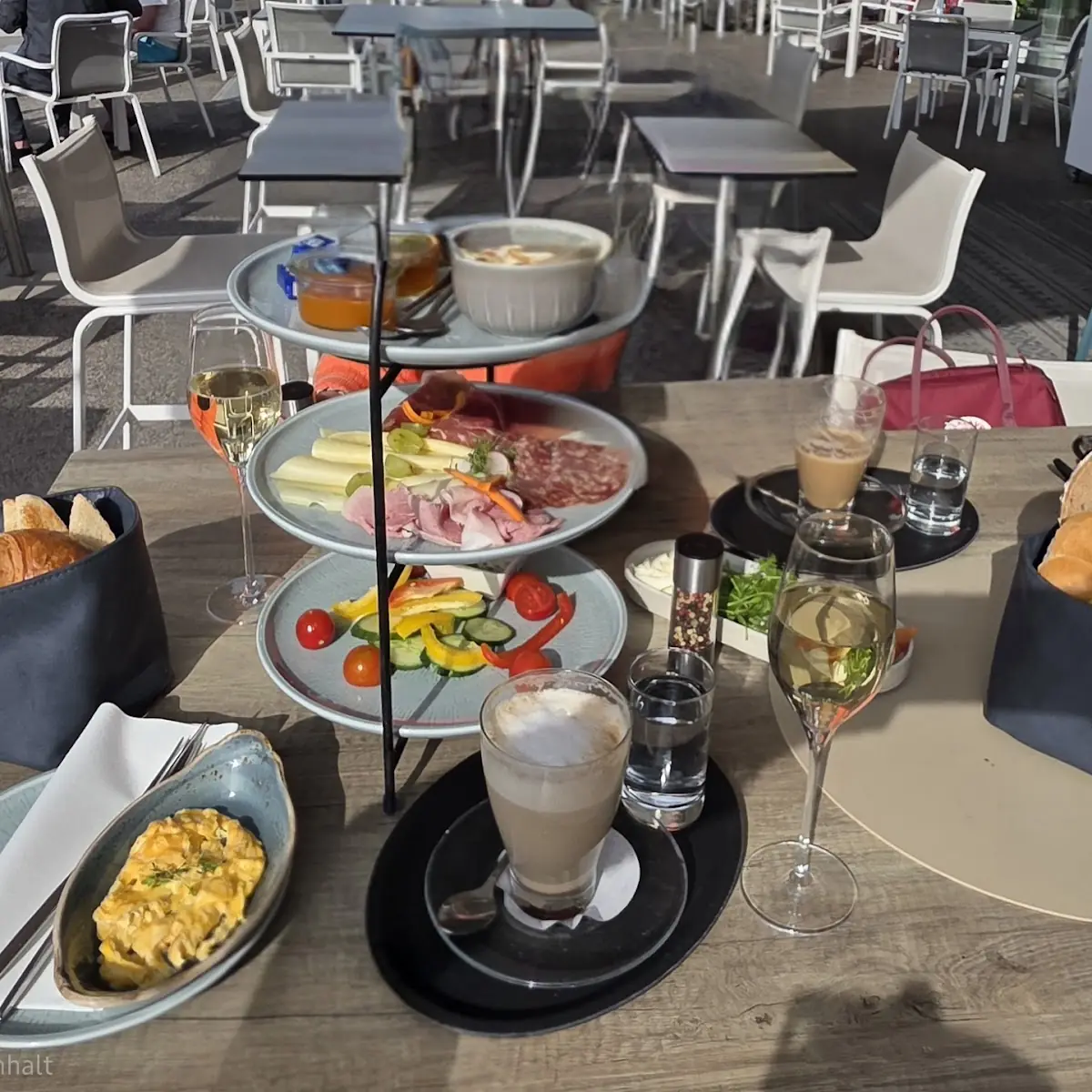 Essen und Trinken photo 2
