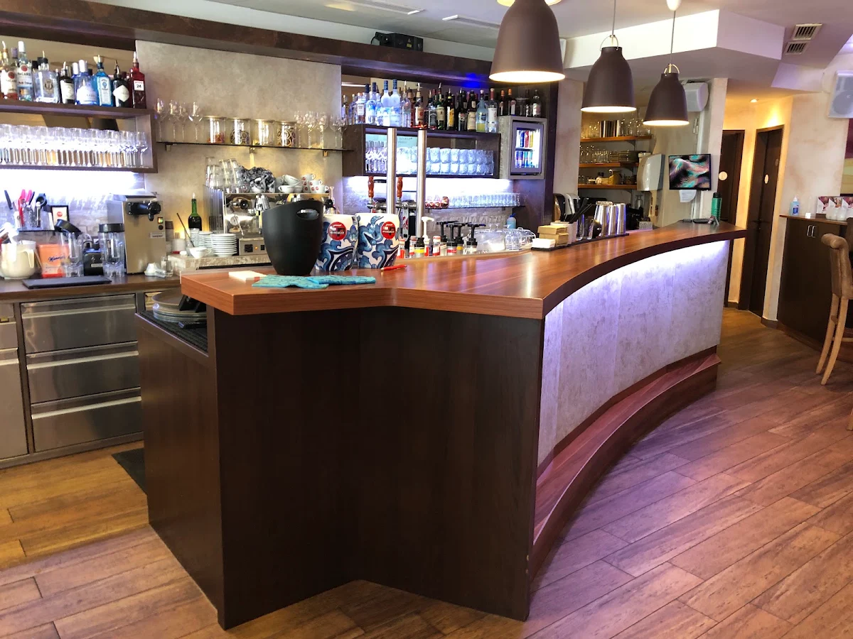 rialto clubcafé & eisbar Titelbild