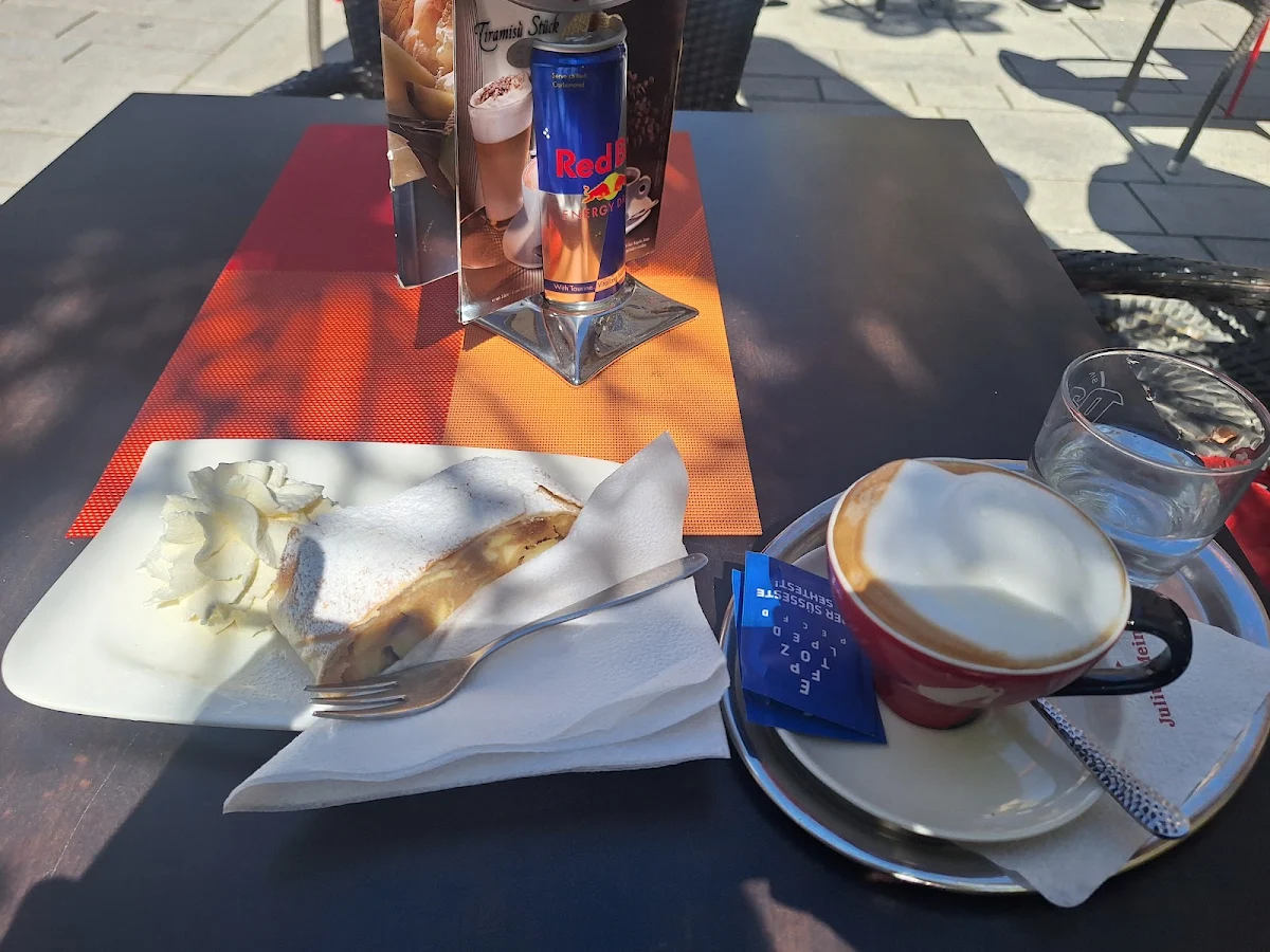 Essen und Trinken photo 1