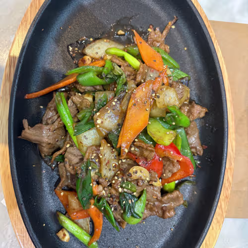 Rindfleisch mit schwarzen Pfeffer