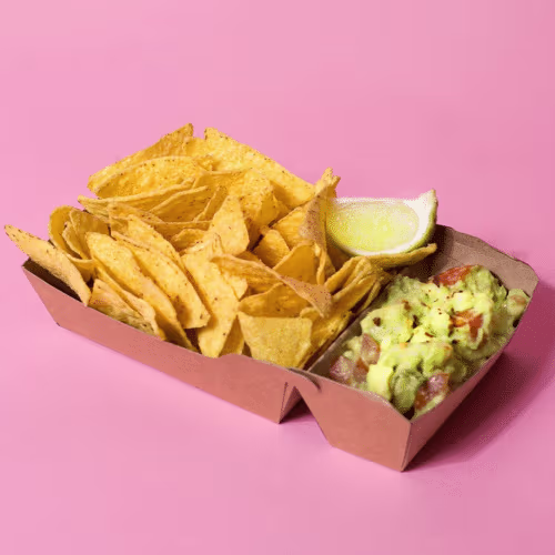 Tortilla Chips mit Guacamole