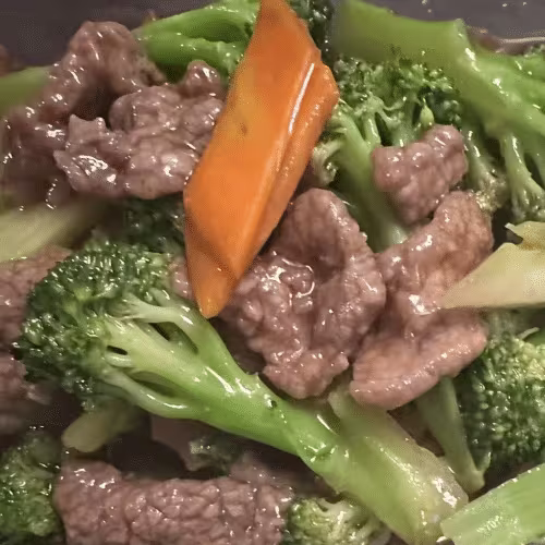 Rindfleisch mit Broccoli und Knoblauch