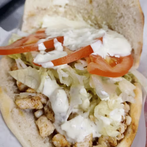Tantuni Chicken im Sandwich Brötchen