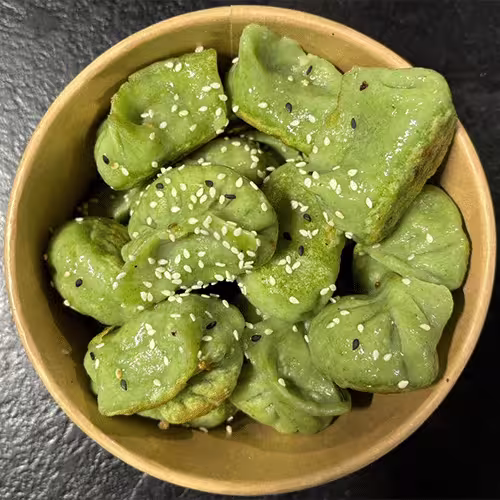 Jiao Zi mit Hühnerfleisch und Spinat (12 Stück)