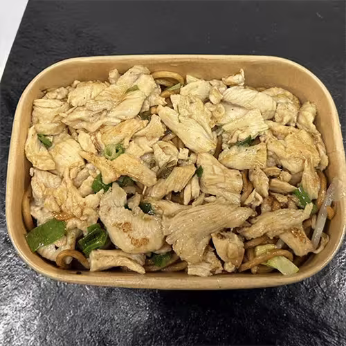 Hühnerfleisch mit Nudeln (klein)