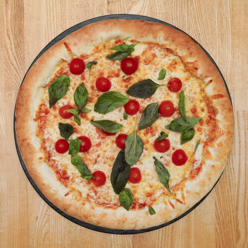 American Pizza Caprese
