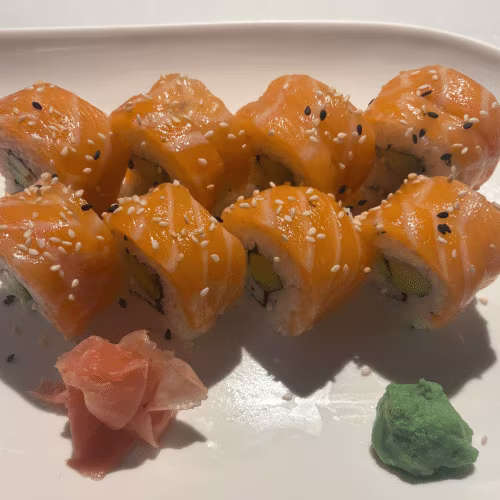 Salmon Roll (8 Stück)