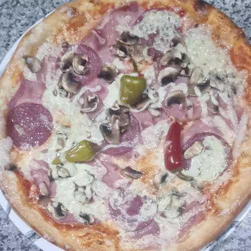 Pizza Diavolo (scharf)