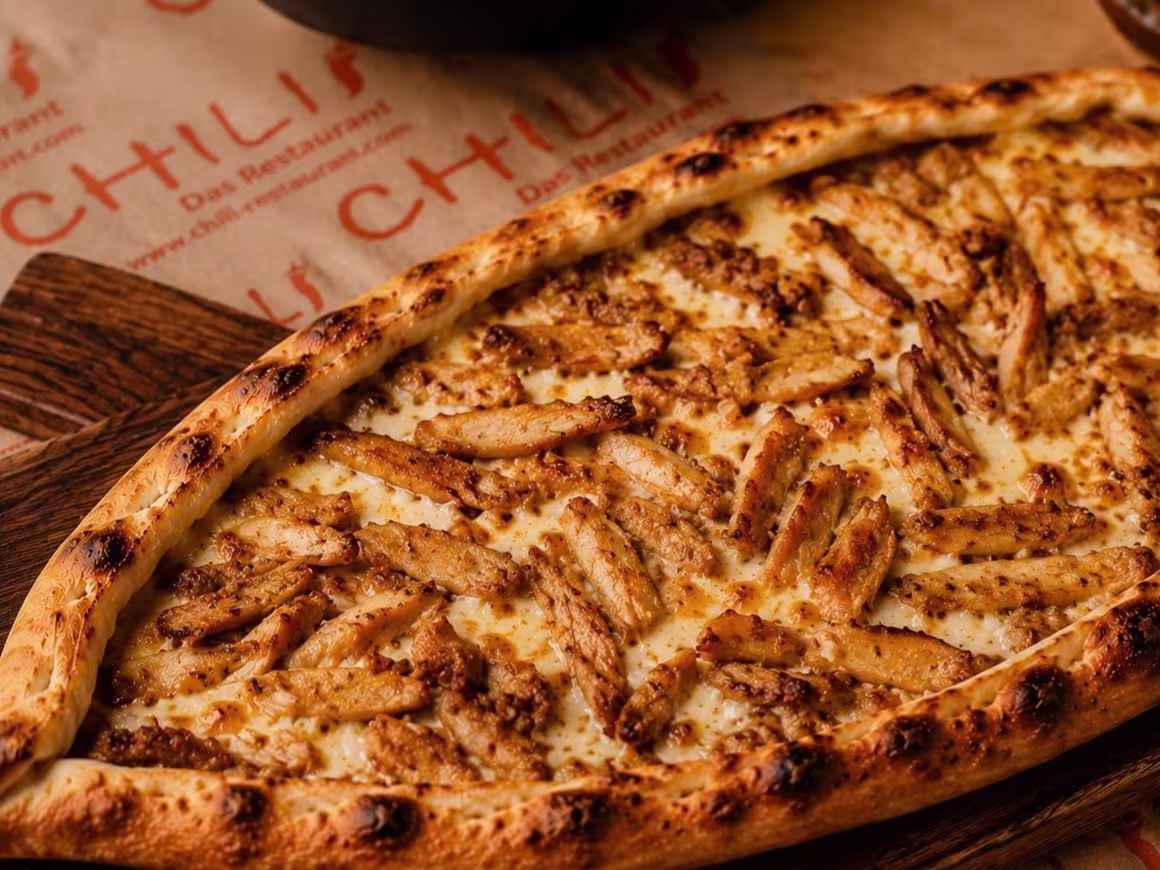 Pide mit Kebab