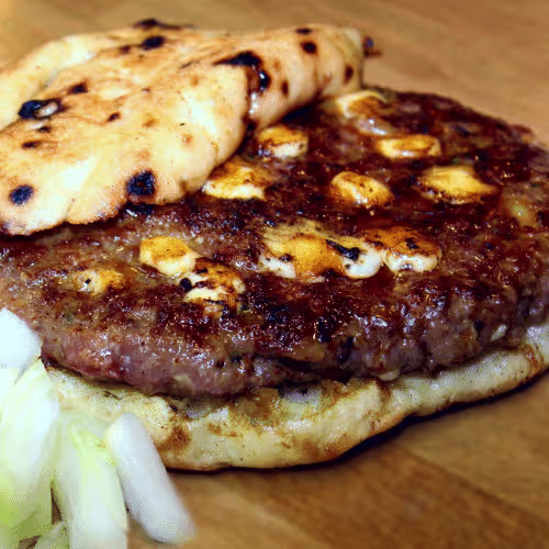 Gefüllte Pljeskavica (250g)