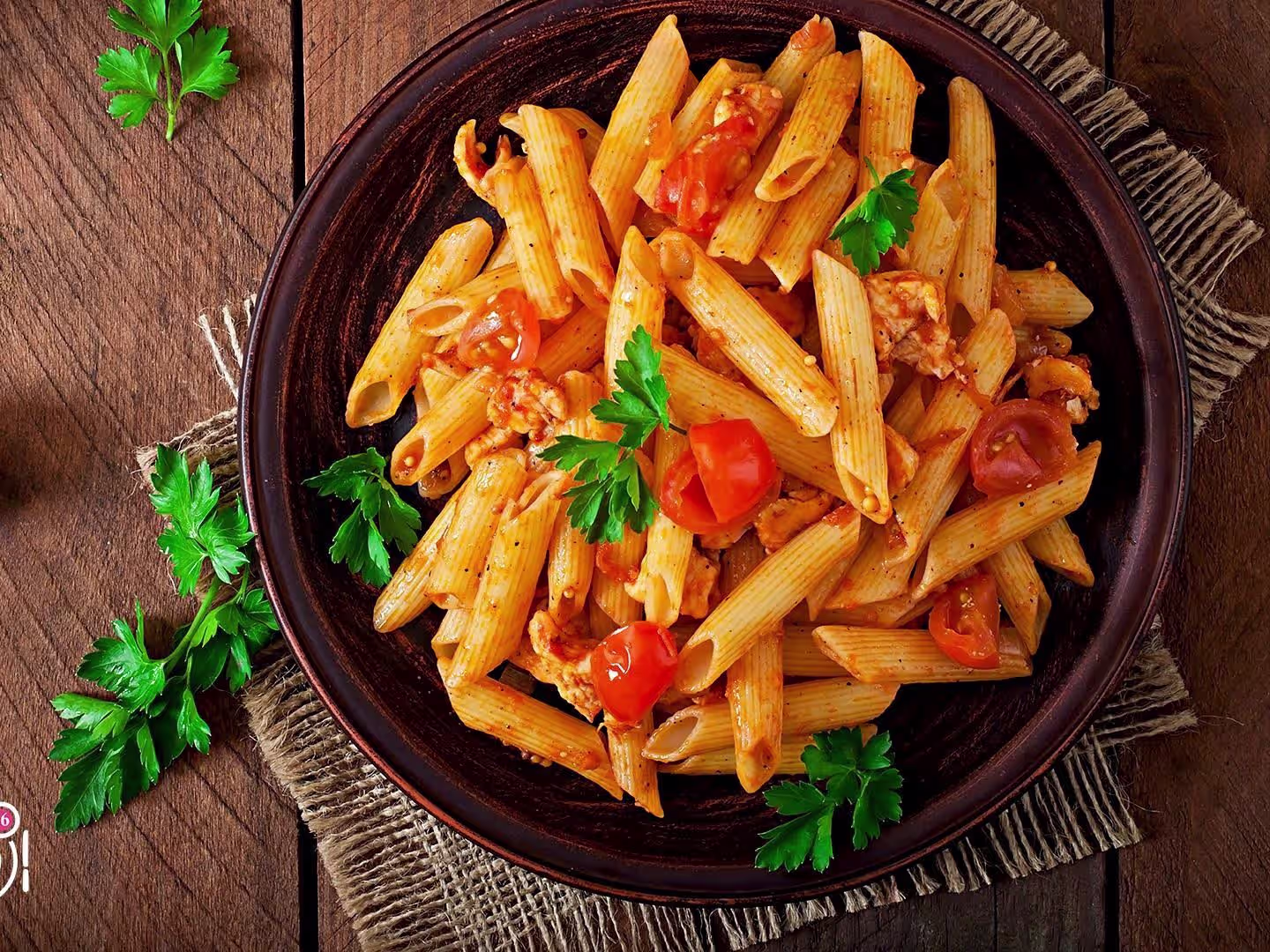 Pasta Domates Soslu Makarna