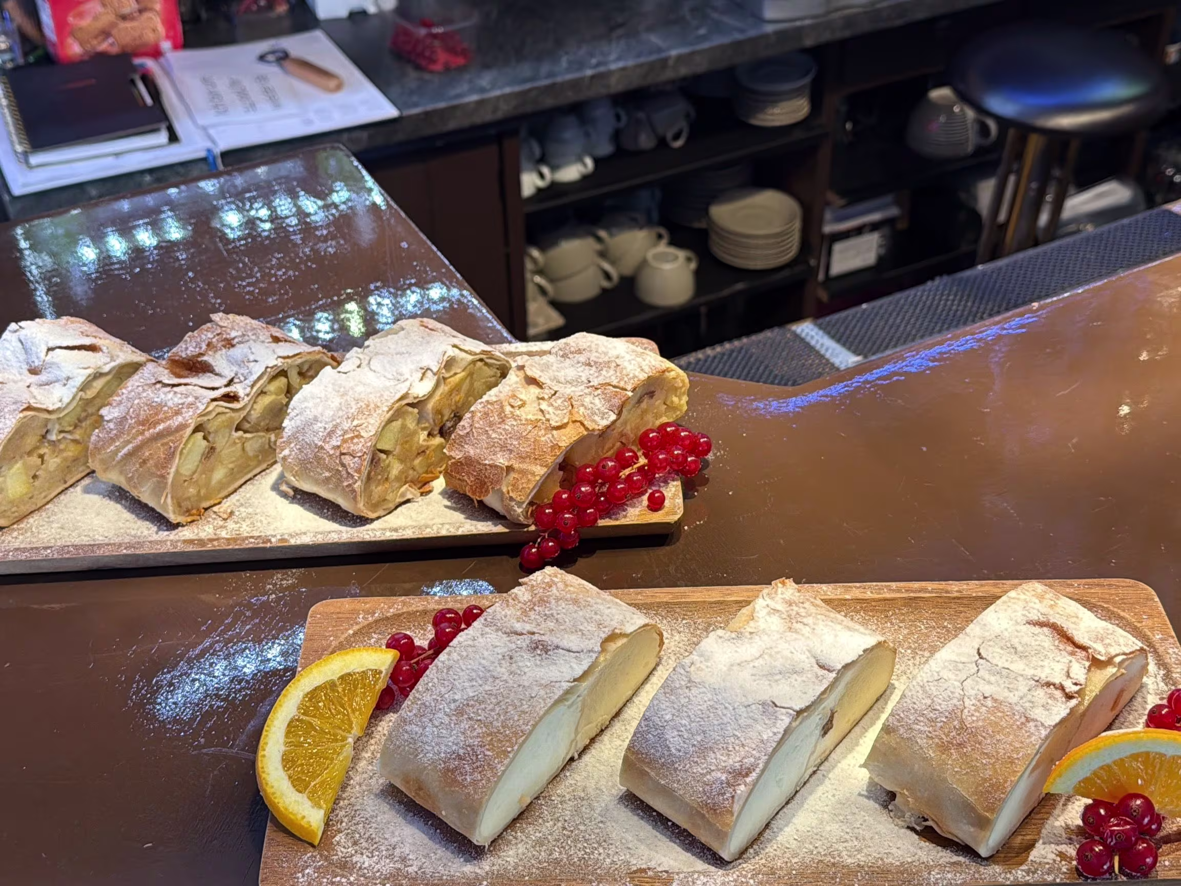 Apfelstrudel