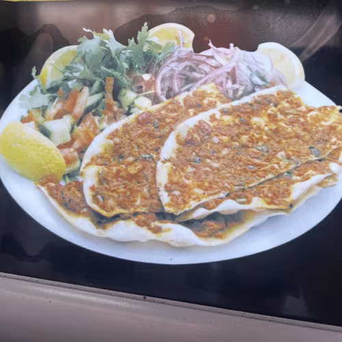 Lahmacun Menü
