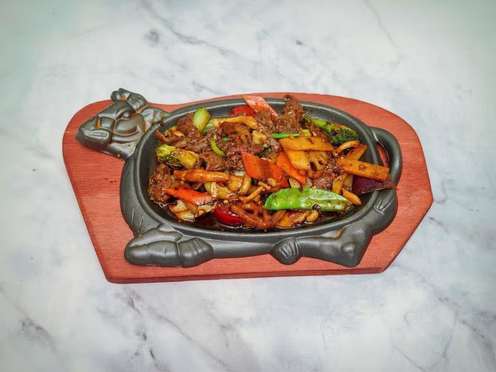 Szechuan Beef auf Gußeisenplatte