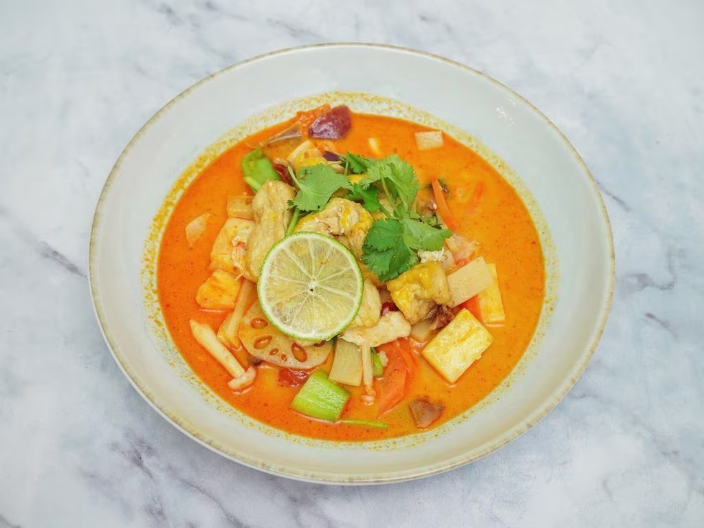 Thai Red Curry Tofu mit Gemüse