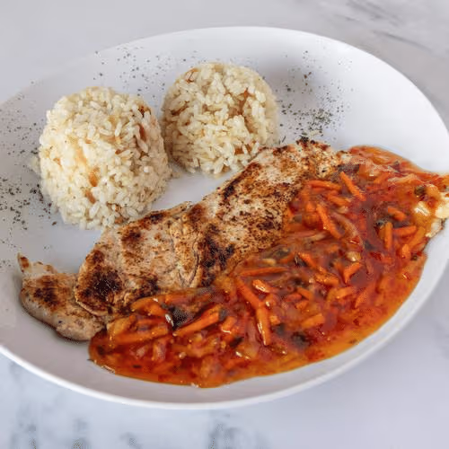 Hühnersteak Teller Julienne