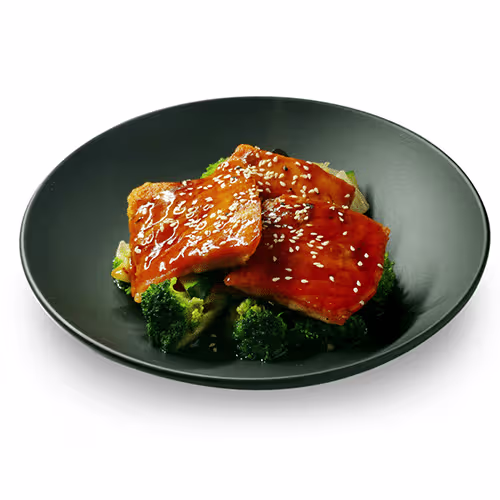 Gegrillter Lachs mit Teriyaki-Sauce und Gemüse