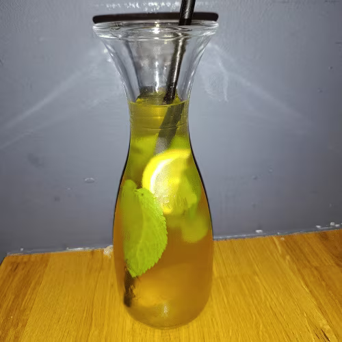 Hausgemachte Eistee  Zitrone mit Minze 0,5l