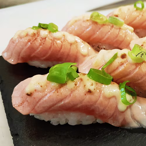 Special Nigiri Aburi Sake (3 Stück)