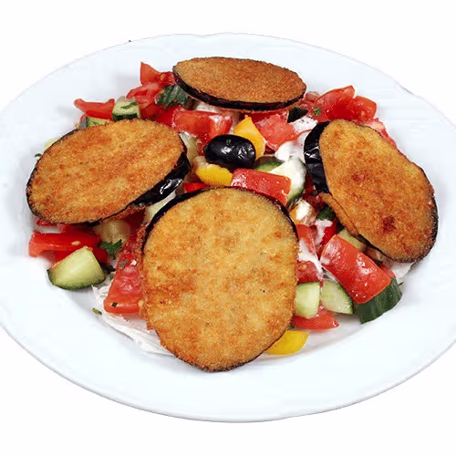 Gebackene Melanzani auf Salat