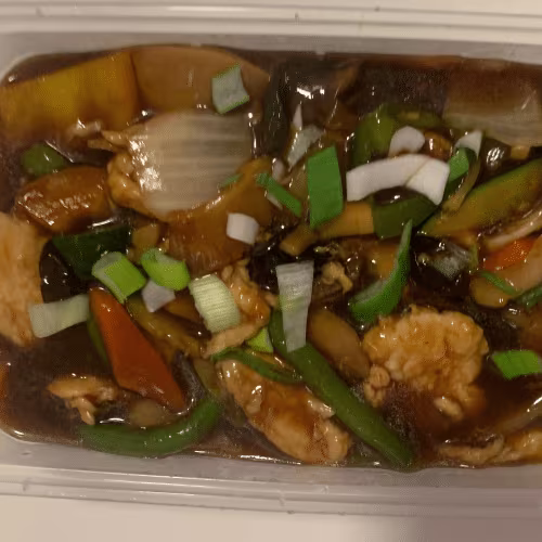 Hühnerfleisch nach Szechuan Art (scharf)