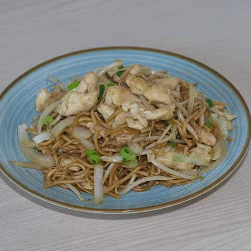 C27 - Gebratene Nudeln mit Hühnerfleisch