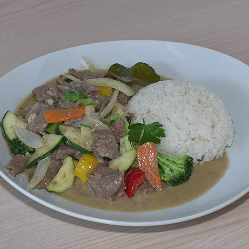 T10 - Grünes Curry mit Rindfleisch