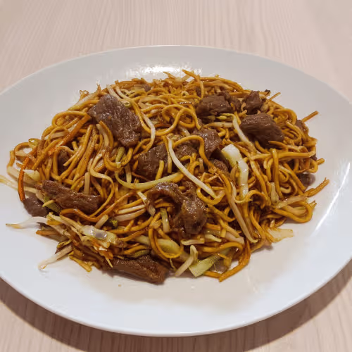 C29 - Gebratene Nudeln mit Rindfleisch