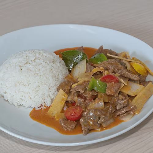 T17 - Massaman Curry mit Rindfleisch