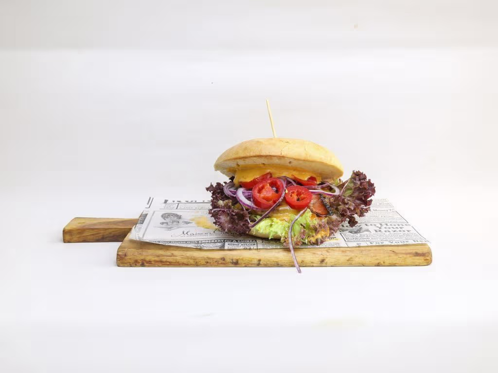 Chili-Cheese Bacon Burger