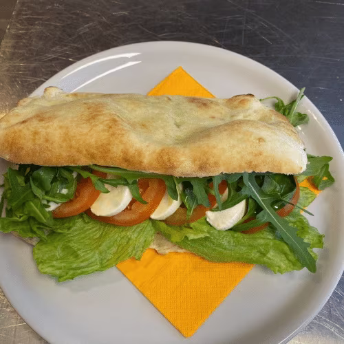 Panuozzo Caprese