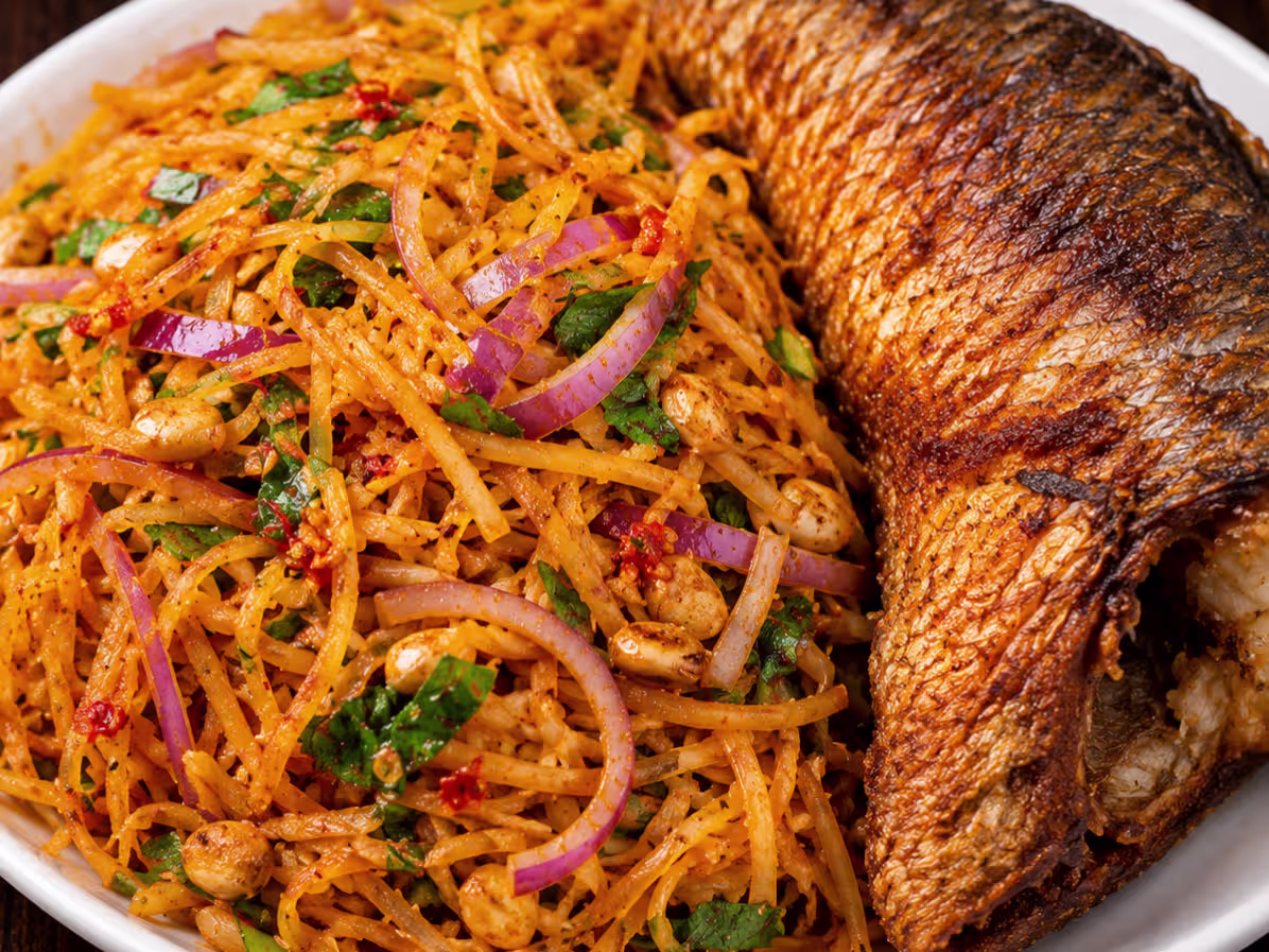 Abacha with fried fisch 1/2