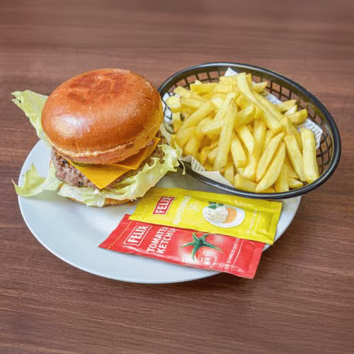 Hausgemachter Cheeseburger