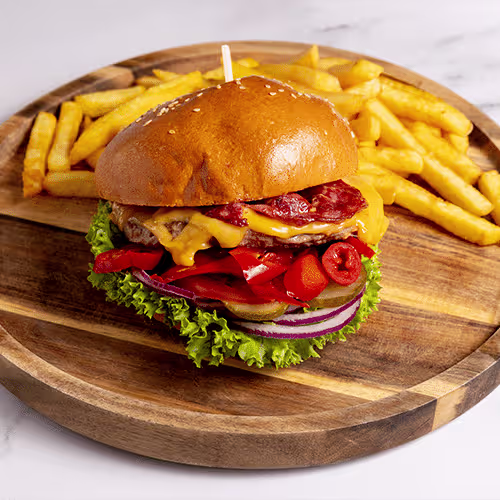 Medium Chili Cheeseburger