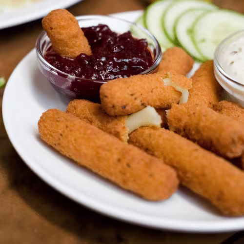 Mozzarella-Sticks (7 Stück)