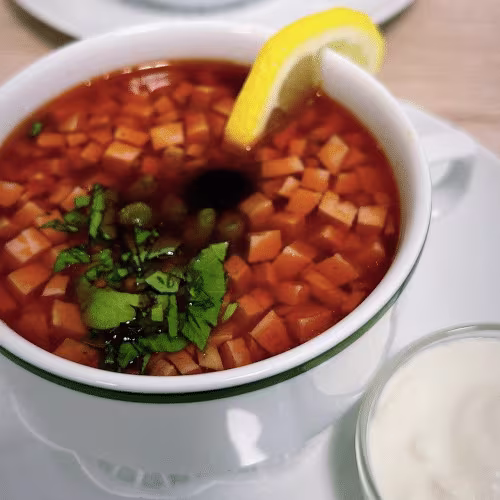 Soljanka - Fleischsuppe