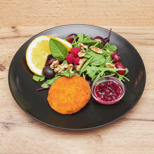 Warmer Salat mit Camembert